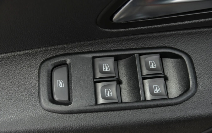 Dacia Duster cena 64900 przebieg: 23245, rok produkcji 2018 z Kostrzyn małe 742